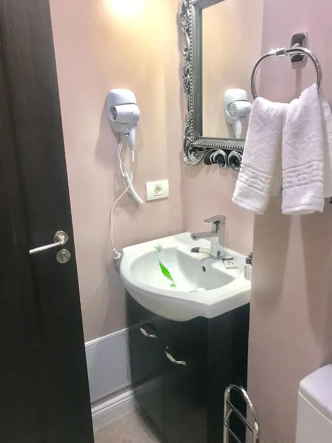 Vila 18 Hotel Boutique Bucharest 3*,